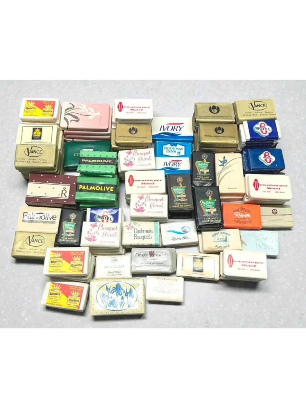 Lot 125+ Vintage Travel Soap Bars Hotel Motel Airline Guest Assorted Brands